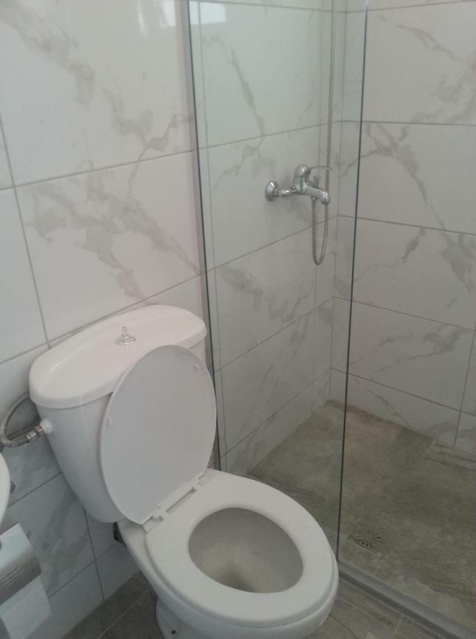 Luigi S Fairyview Apartment Sarande Exterior photo